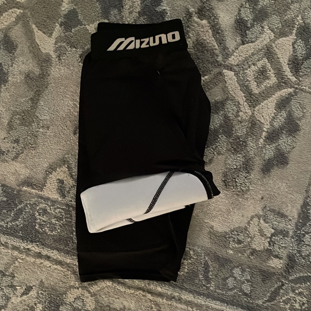Mizuno size small sliding shorts - Picture 3 of 3
